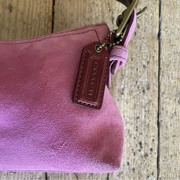 COACH HAMPTONS DEMI PINK SUEDE BAGUETTE 7470 Vintage 2004 Y2K - Picture 3 of 15
